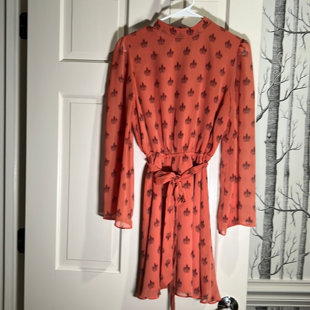 BB DAKOTA TABITHA MEDALLION PRINT BLOUSON DRESS-SIZE SMALL